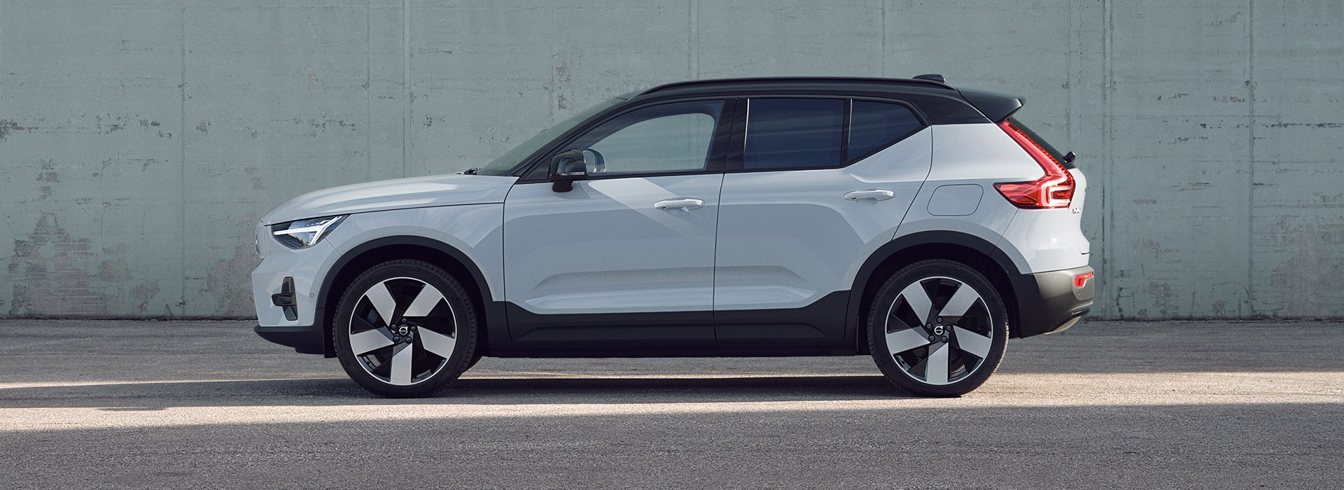 Volvo XC40 Recharge Twin Pure Electric AWD Single Speed