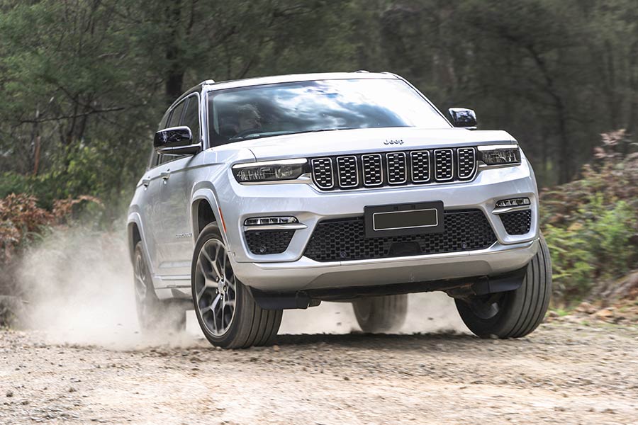 Jeep Grand Cherokee 4xe 2023 off-road