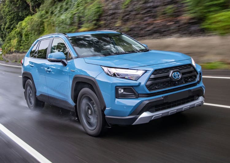 Novate a Toyota RAV4 GXL Auto 2WD through Maxxia novated leasing today.