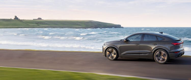 Novate a Audi Q6 e-tron Sportback Auto MY25 through Maxxia novated leasing today.