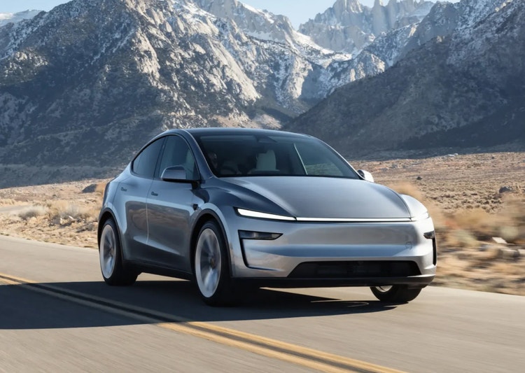 Novate a Tesla Model Y Rear Wheel Drive Auto through Maxxia novated leasing today.