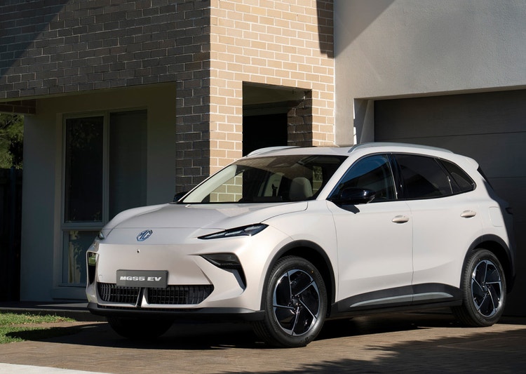 Novate an MGS5 EV Excite 49 Auto MY25 through Maxxia novated leasing today.