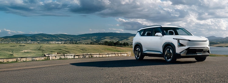Novate a Kia EV5 Air Standard Range Auto MY26 through Maxxia novated leasing today.