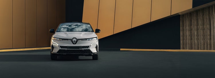 Renault novated lease through Maxxia, contact Maxxia novated leasing team today
