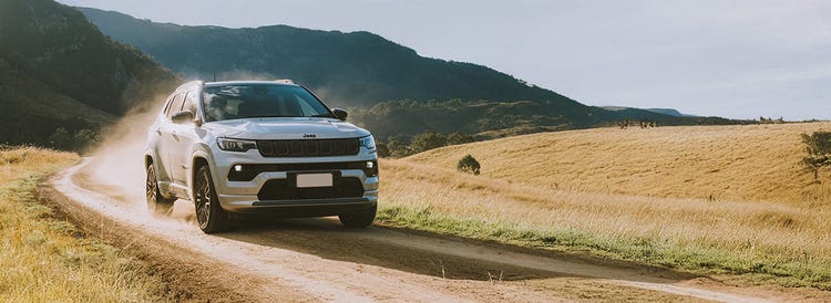 Jeep novated lease through Maxxia, contact Maxxia novated leasing team today
