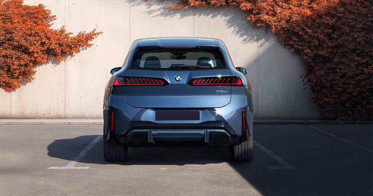 BMW iX3 rear exterior view. Novate an BMW iX3 through Maxxia today.