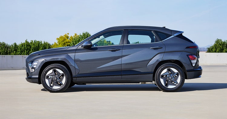 Hyundai KONA electric exterior side view available on a novated lease through Maxxia in Australia.