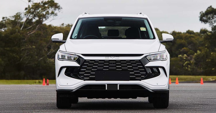 BYD Sealion 5 exterior front view. Contact Maxxia novated lease team today for a BYD Sealion 5 novated lease.