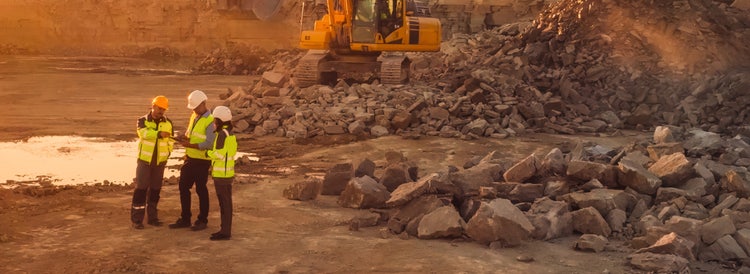 Tradie working - Rio Tinto - Salary Packaging - Maxxia