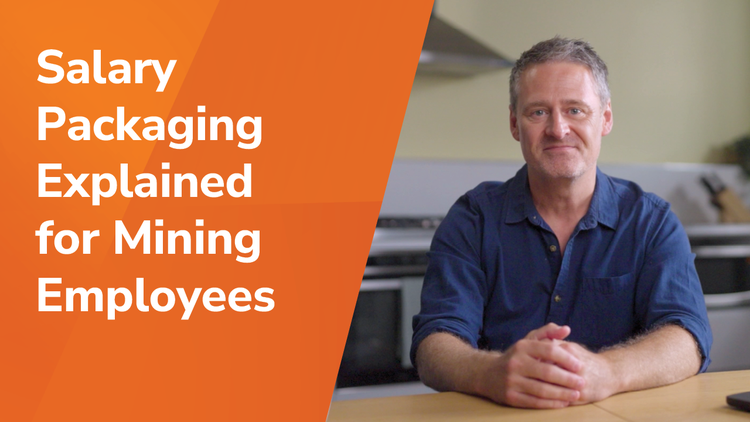 A man explaining salary packaging for mining employees. Contact Maxxia salary sacrifice team today.