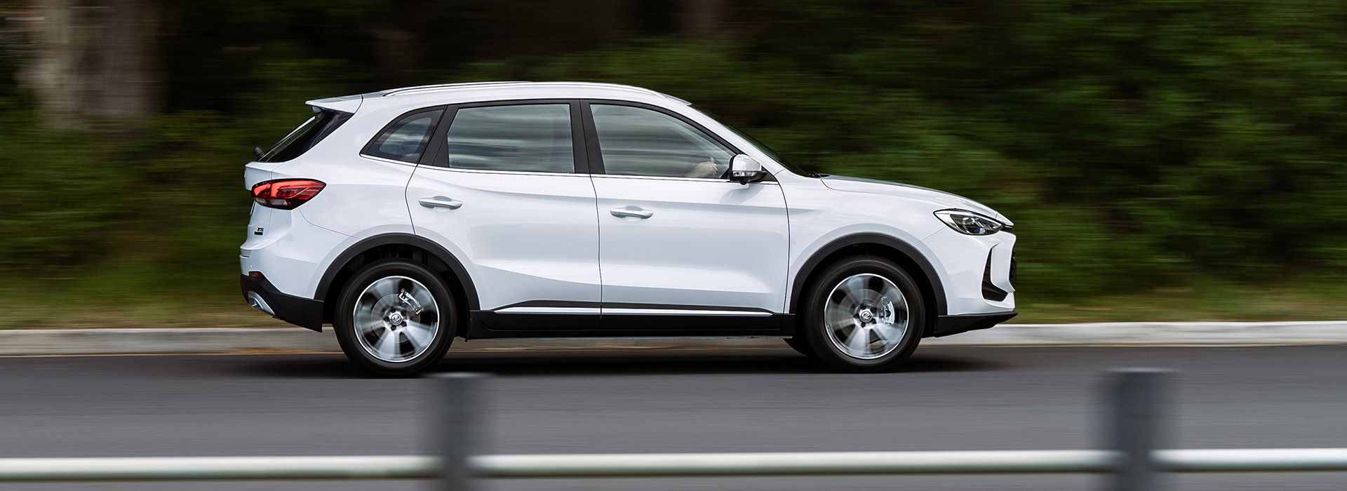 Novate a MG ZS Excite Hybrid+ Auto MY25 through Maxxia and you could potentially save on tax.