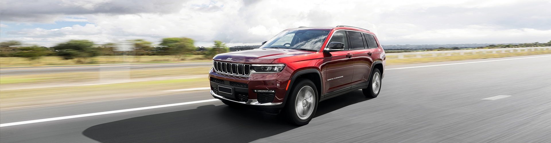 Jeep Grand Cherokee L driving