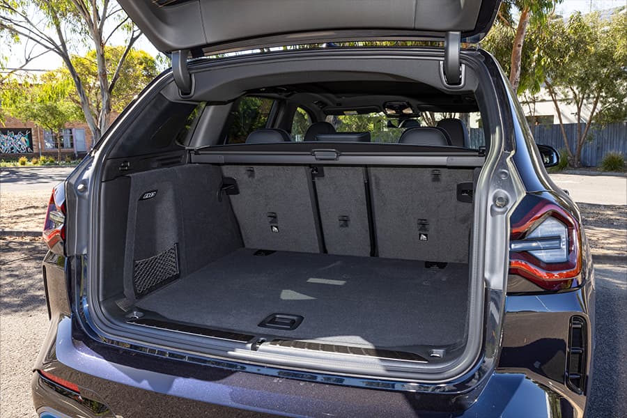 BMW iX3 2022 boot space