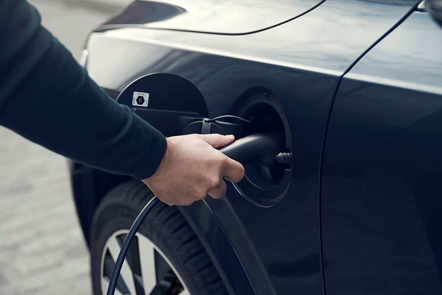 EV summit points to petrol and diesel car ban