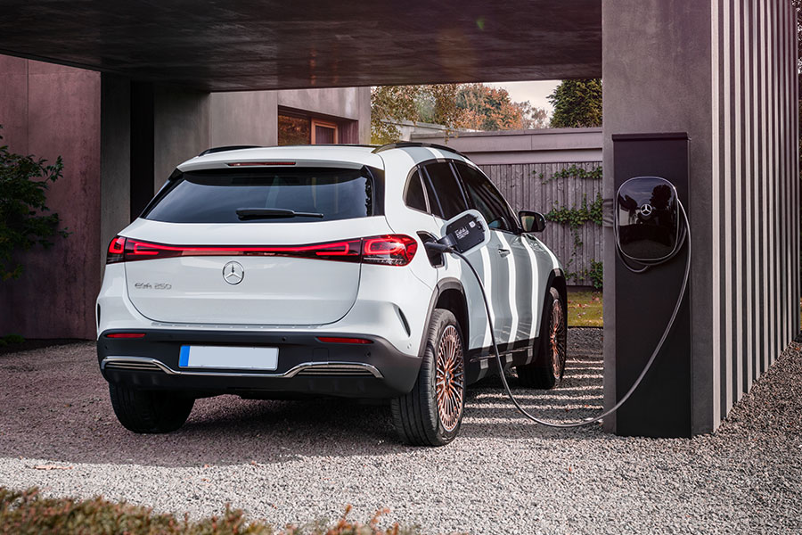 EV summit points to petrol and diesel car ban