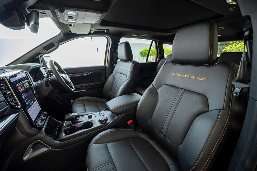 Ford Everest Wildtrak 2024 interior