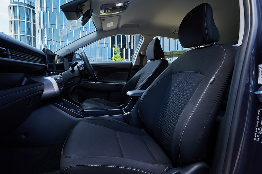 Hyundai Kona Hybrid 2023 interior