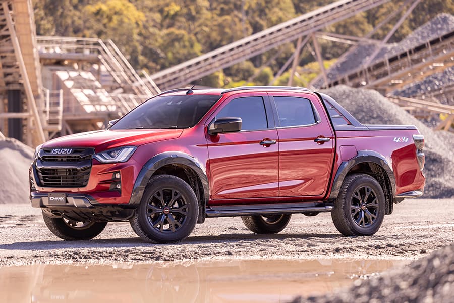 Isuzu D-MAX Ute 2023 side