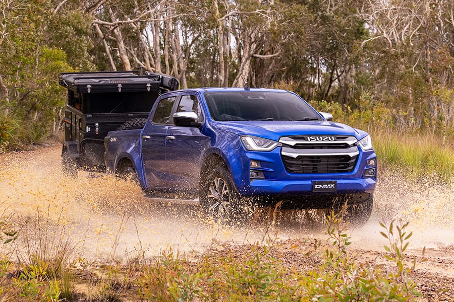  Isuzu D-MAX Ute 2023 driving off-road