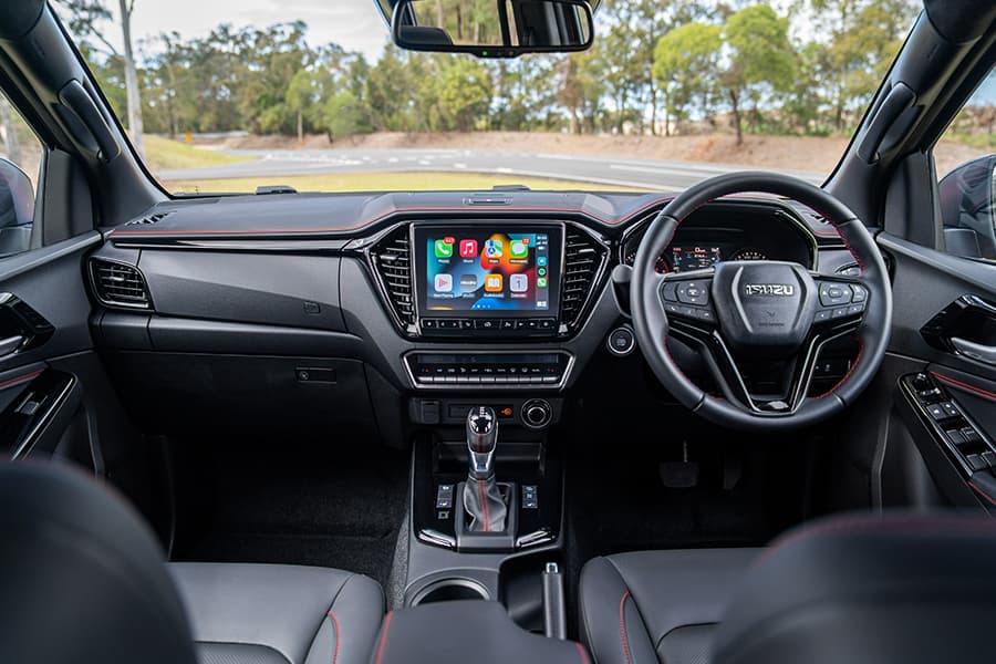 Isuzu D-MAX Ute 2023 interior