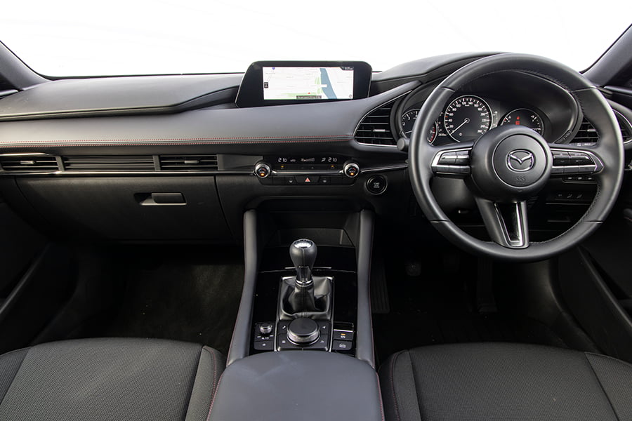 Mazda3 G25 Evolve SP 2023 interior 