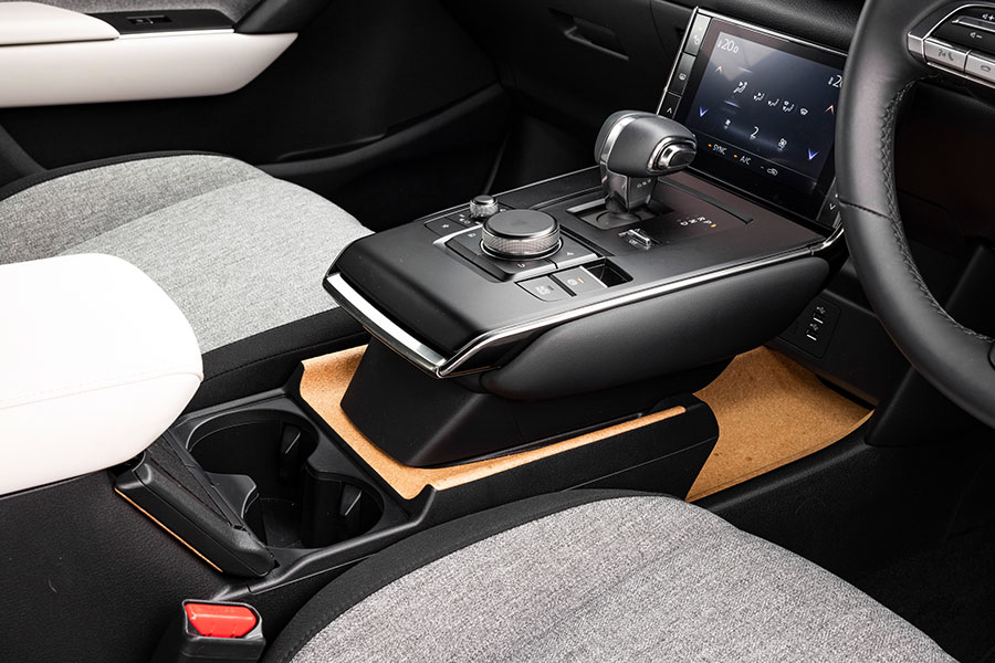 Mazda MX-30 M Hybrid 2022 interior