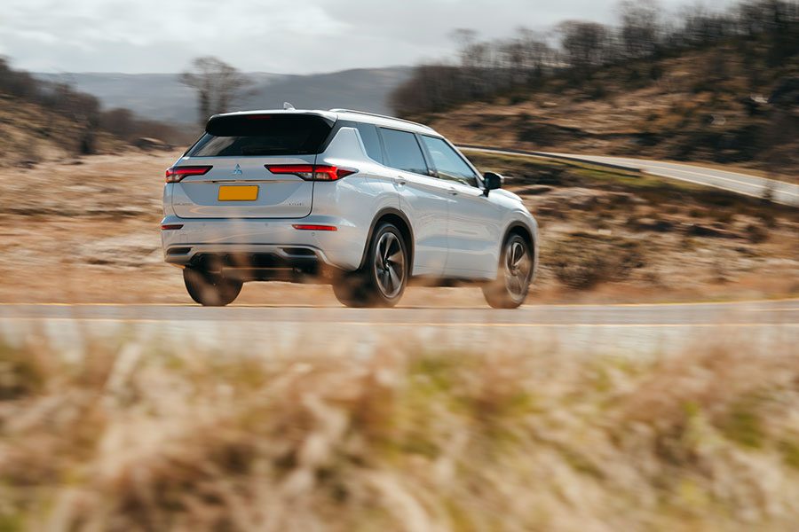 Mitsubishi Outlander Exceed 2022 Rear