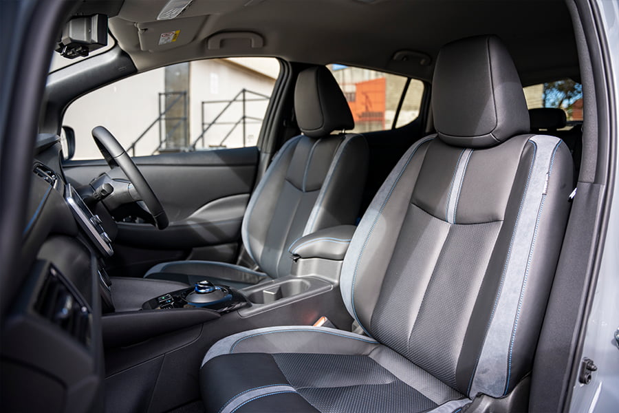 Nissan LEAF e+ 2022 interior