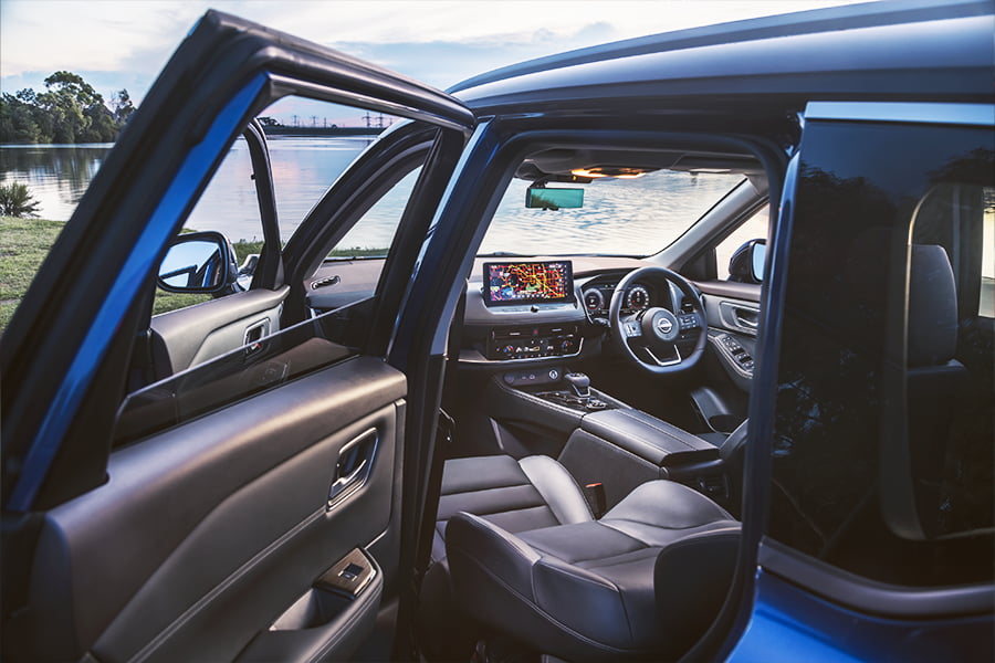 New Nissan X-Trail interior