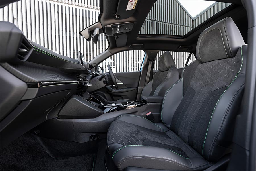 Peugeot e-2008 2023 interior