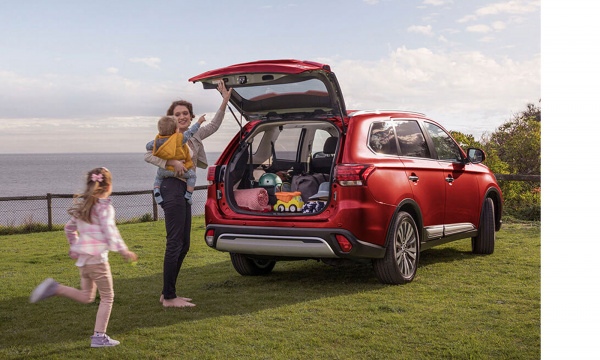 Maxxia Marketplace - Mitsubishi Outlander lifestyle
