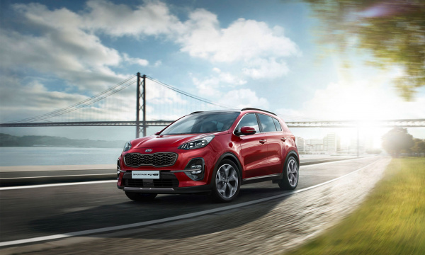 Maxxia Marketplace - Kia Sportage Red lifestyle